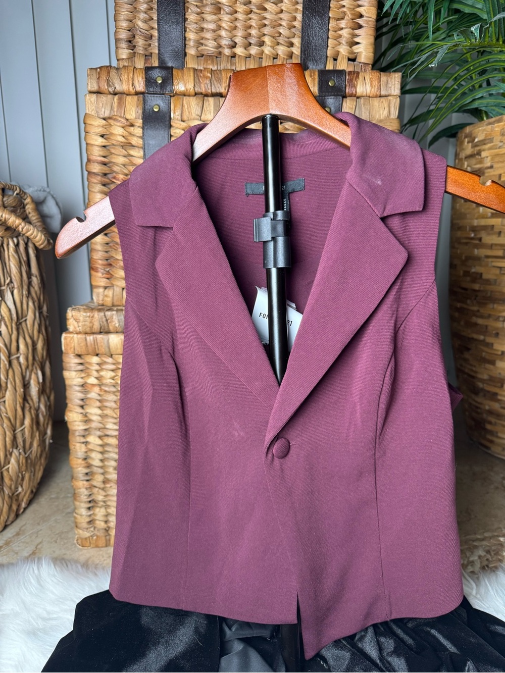 Forever 21 Sleeveless Blazer Vest - Plum/Burgundy